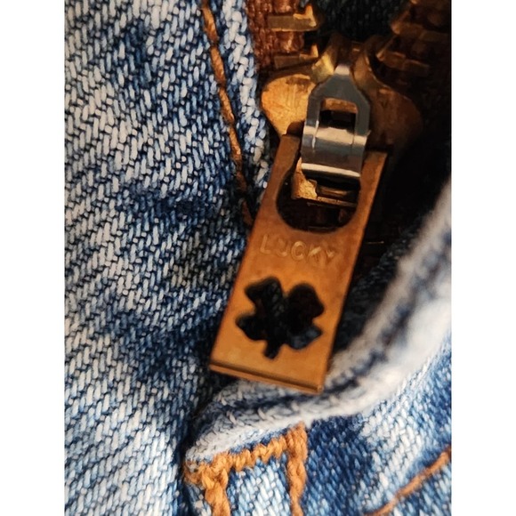 Lucky Brand Women's  High Rise 90s Mom Jeans VTG Red Label Size 14 - Picture 6 of 8